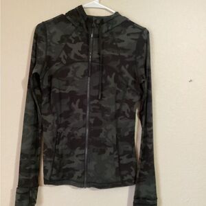 Lululemon Hooded Define Jacket *Nulu Size: 8 Incognito Camo Multi Gator Green